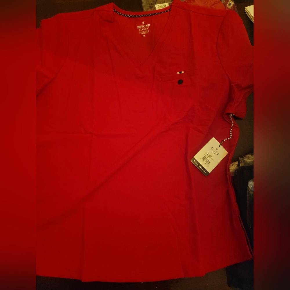 Beyond Scrubs size xl top